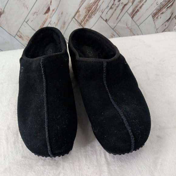 UGG Shoes - UGG Clog Cottage Black Suede Platform Wool Lined Slip-on Mule 1143834